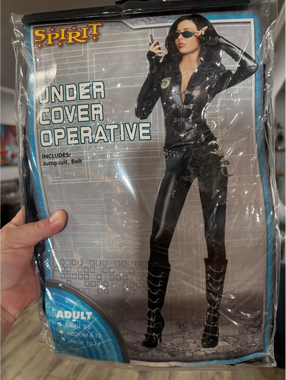 New Spirit Halloween Small Adult 2-6 Under Cover Operative Costume
